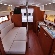Beneteau Oceanis 38