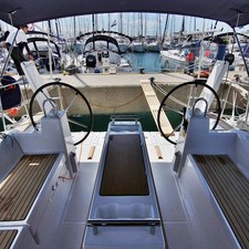 Beneteau Oceanis 38