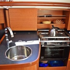 Hanse 325