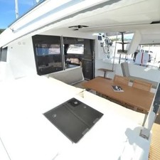 Fountaine Pajot Lucia 40