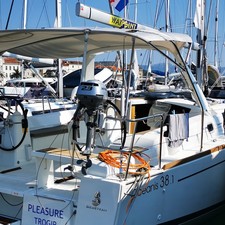 Beneteau Oceanis 38