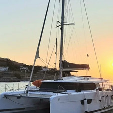 Fountaine Pajot Astréa 42
