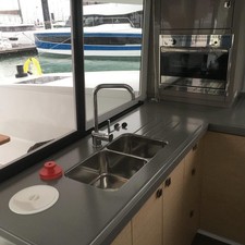 Fountaine Pajot Lucia 40