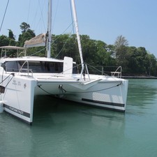 Fountaine Pajot Lucia 40