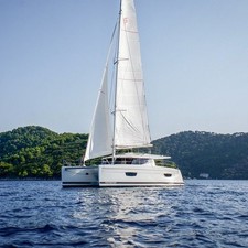 Fountaine Pajot Helia 44