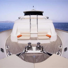 Ferretti 880