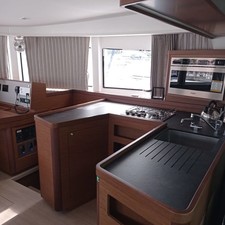 Lagoon 42