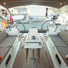 Beneteau Oceanis 38