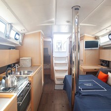 Beneteau Oceanis 38