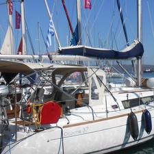 Beneteau Oceanis 37