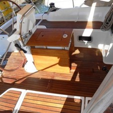 Beneteau Oceanis 37