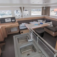 Lagoon 450 F