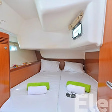 Oceanis 43 (4Cab)