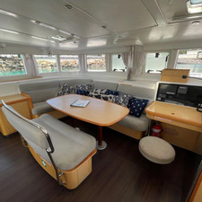 Lagoon 440 - 4 + 2 cab.
