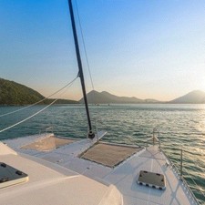 Island Spirit 410