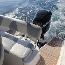 Quicksilver 600 Commander