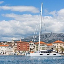 Lagoon 620