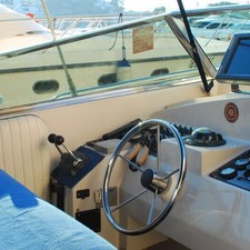 Tornado 38 Cruising