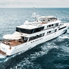 Benetti 151