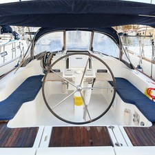 Beneteau Oceanis 37