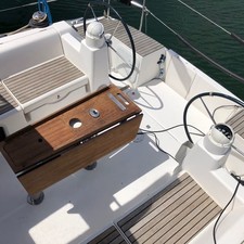 Dufour 375