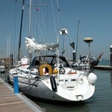 Bavaria 38