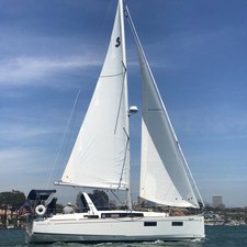 Beneteau Oceanis 35.1