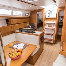 Jeanneau Sun Odyssey 379