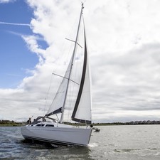 Hanse 325