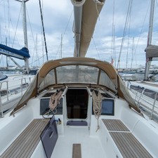 Dufour 350
