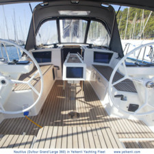 Dufour 360