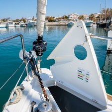 Beneteau Oceanis 38