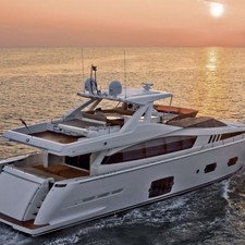 Ferretti 800