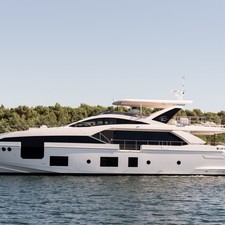 Azimut Grande 27 METRI
