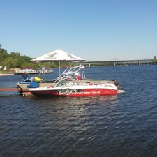 Super Air Nautique 210