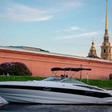 Crownline 32