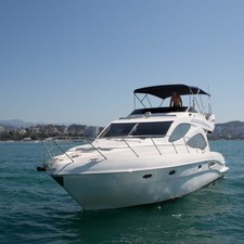 Majesty Yachts 44
