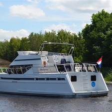 Heesen Galactica Super Nova