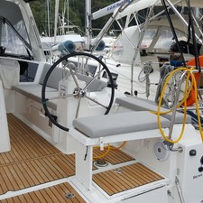 Beneteau Oceanis 38