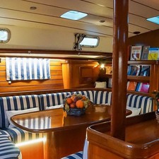 Beneteau 50