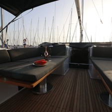 Hanse 548