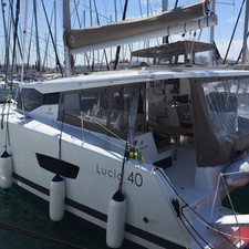 Fountaine Pajot Lucia 40