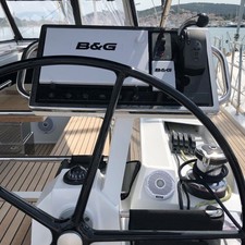 Beneteau Oceanis Yacht 62