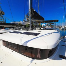 Lagoon 42