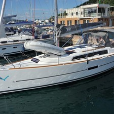 Dufour 360