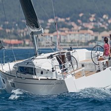 Beneteau Oceanis 38