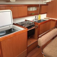 Beneteau Oceanis 43