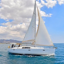 Beneteau Oceanis 43