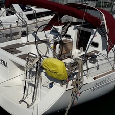 Beneteau Oceanis 37