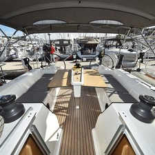 Dufour 382